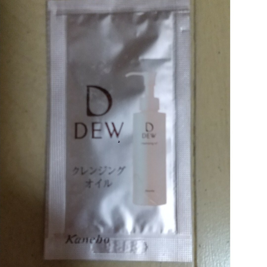 Kanebo(カネボウ)のDEW クレンジングオイル コスメ/美容のスキンケア/基礎化粧品(クレンジング/メイク落とし)の商品写真