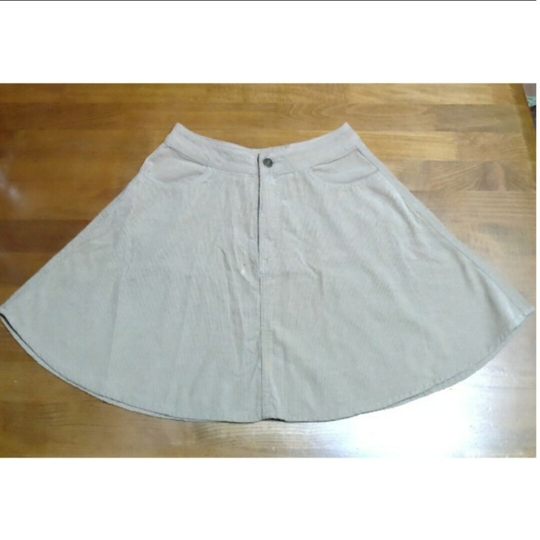 COLZA(コルザ)のコーデュロイ スカート レディースのスカート(ミニスカート)の商品写真