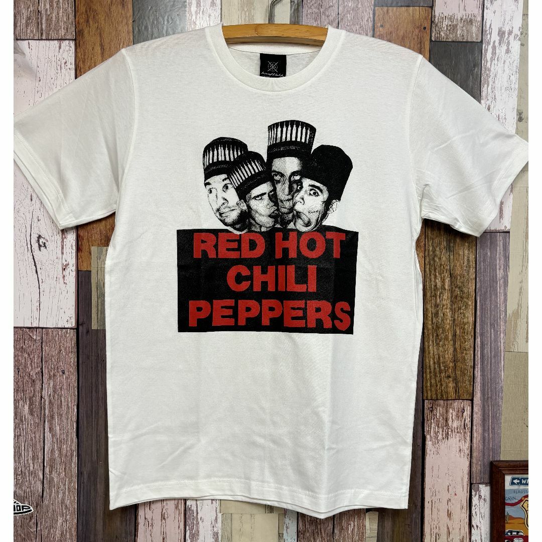 L★新品レッチリ【Red Hot Chili Peppers】Tシャツ メンズのトップス(Tシャツ/カットソー(半袖/袖なし))の商品写真