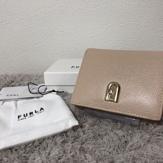 フルラ(Furla)の【美品特価】フルラ FURLA 二つ折り財布 ダリアベージュ(財布)