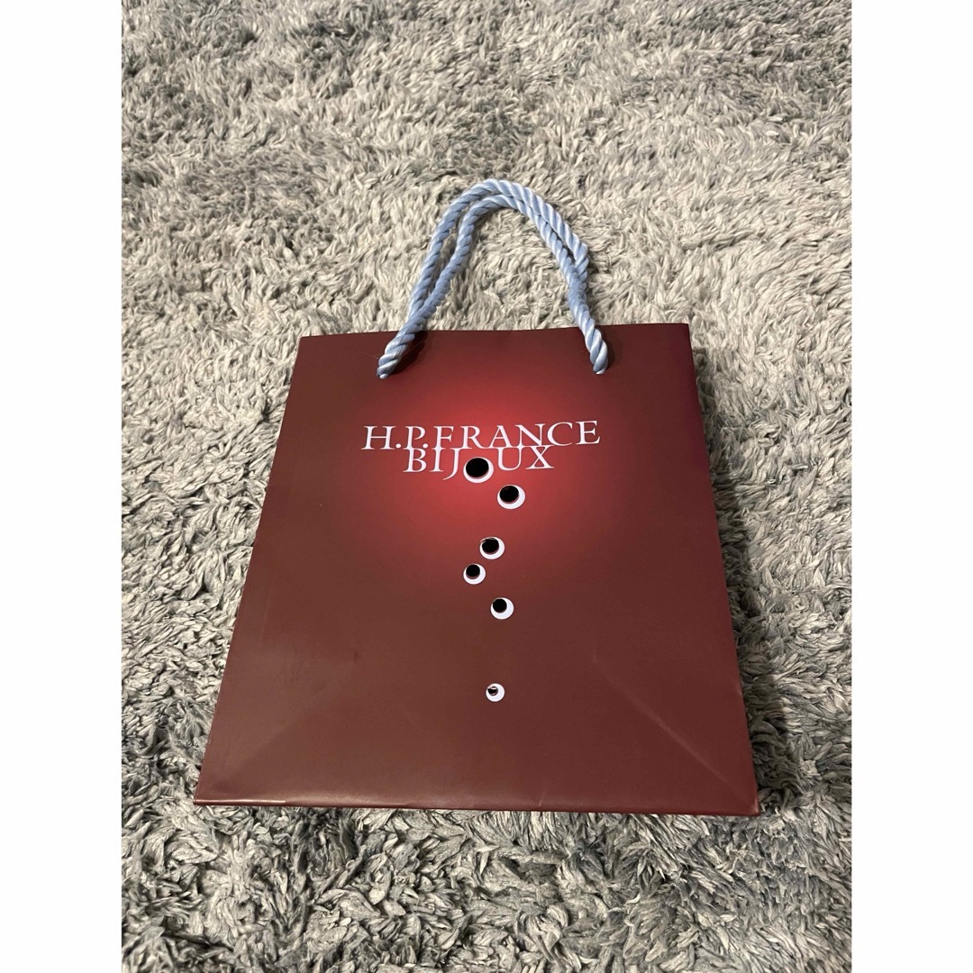 H.P.FRANCE(アッシュペーフランス)のH.P.FRANCE BIJOUX アッシュ・ペー・フランス ビジューショッパー レディースのバッグ(ショップ袋)の商品写真