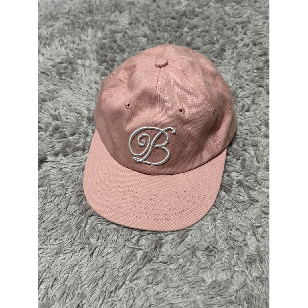 Supreme(シュプリーム)のBlackEyePatch B Emblem Cap "Pink" メンズの帽子(キャップ)の商品写真