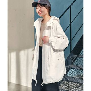 スピックアンドスパン(Spick & Span)のSpick and Span【完売】P/Ny 撥水スノーカモパーカーコート白36(ブルゾン)