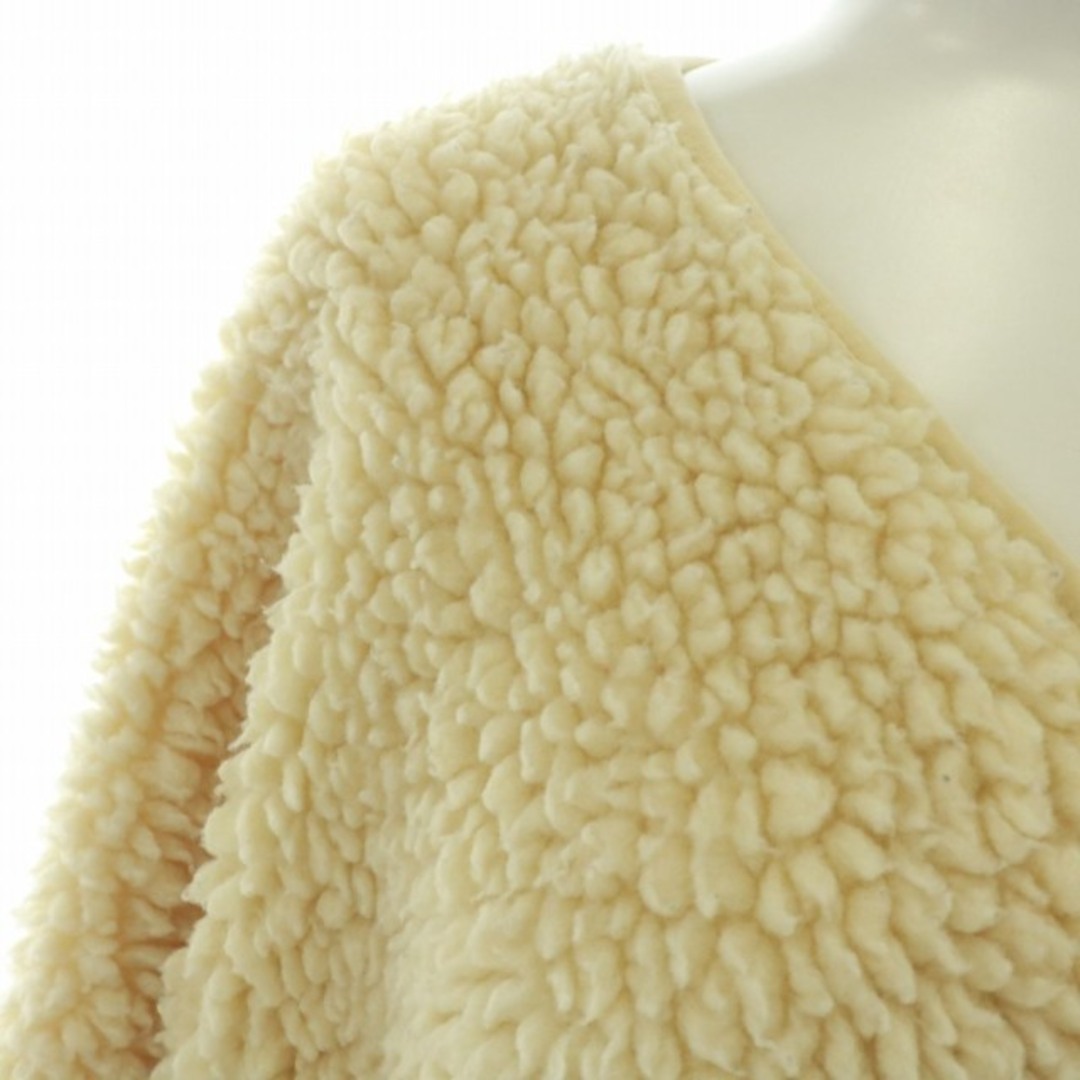 ファーストダウン ボアブルゾン ジャケット ノーカラー ロング ロゴ 刺繍 F レディースのジャケット/アウター(ブルゾン)の商品写真
