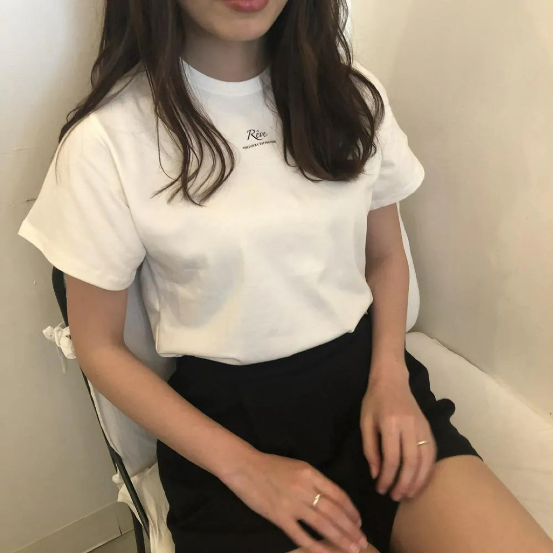 reve オリジナルTシャツ レディースのトップス(Tシャツ(半袖/袖なし))の商品写真