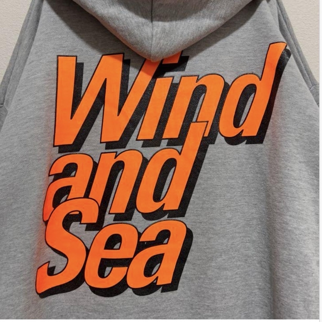 WIND AND SEA(ウィンダンシー)の【WIND AND SEA】バックロゴスウェット メンズのトップス(スウェット)の商品写真