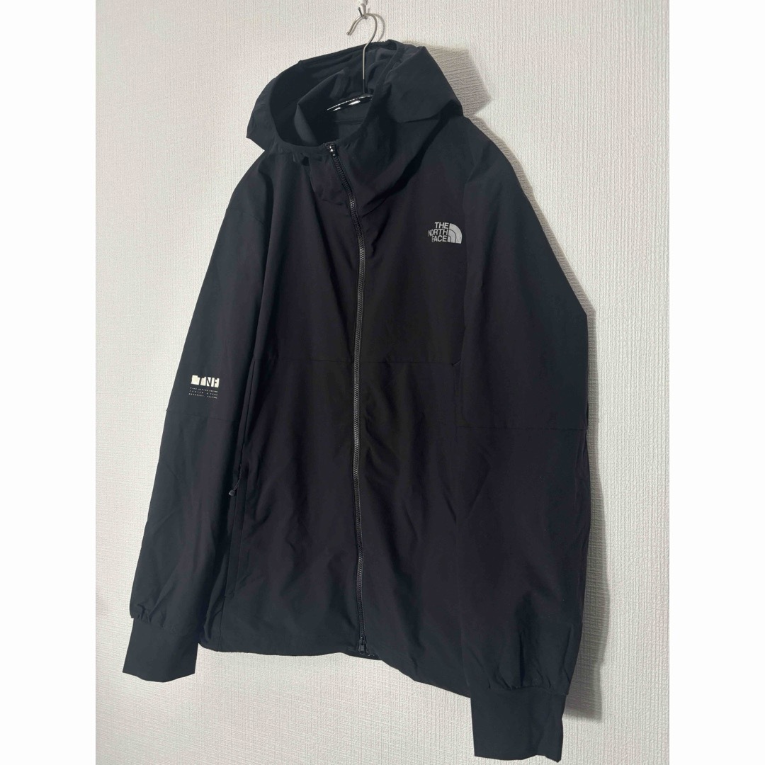 THE NORTH FACE(ザノースフェイス)のTHE NORTH FACE アーバンアクティブフレックスフーディ メンズのジャケット/アウター(ナイロンジャケット)の商品写真