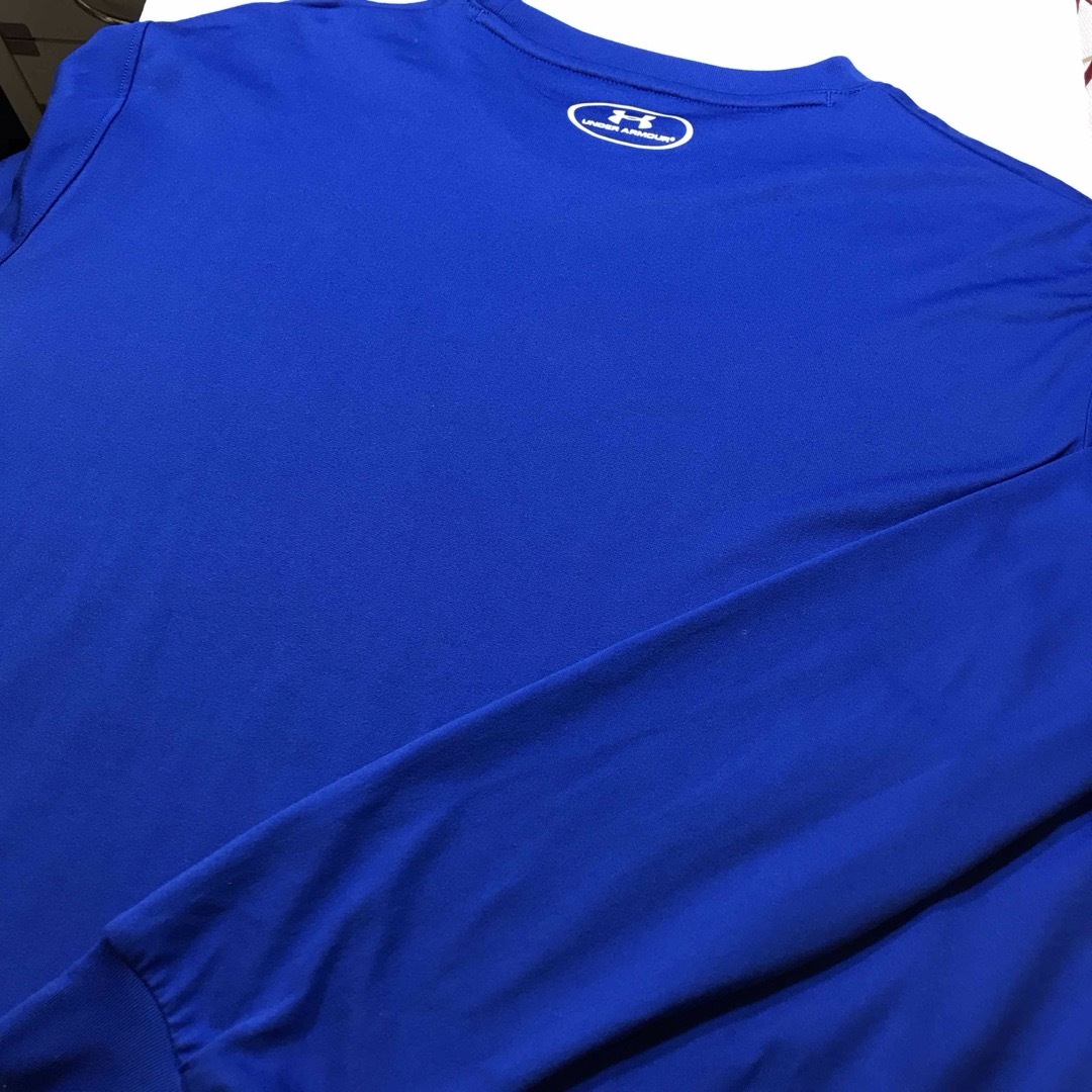 UNDER ARMOUR(アンダーアーマー)のアンダーアーマー…紳士、長袖Tシャツ…(Lサイズ) メンズのトップス(Tシャツ/カットソー(七分/長袖))の商品写真