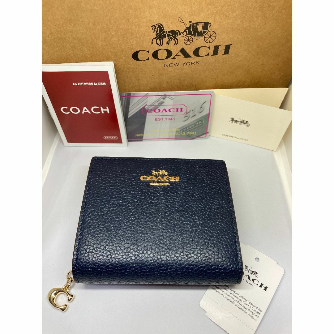 COACH(コーチ)のCOACH　コーチ　C2862　二つ折り財布　Cチャーム　スナップ　スモール レディースのファッション小物(財布)の商品写真