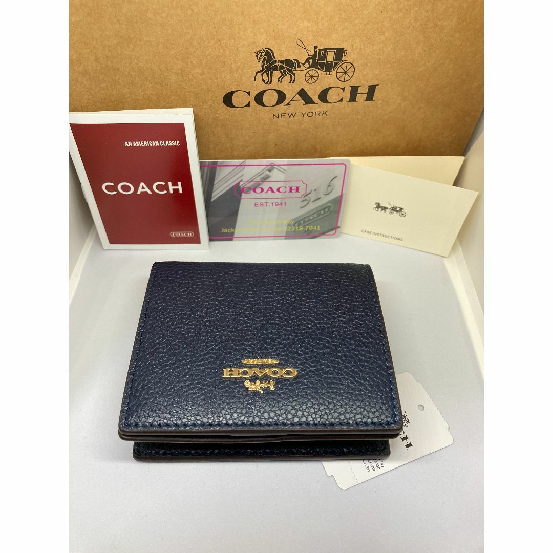 COACH(コーチ)のCOACH　コーチ　C2862　二つ折り財布　Cチャーム　スナップ　スモール レディースのファッション小物(財布)の商品写真