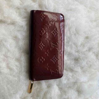 ルイヴィトン(LOUIS VUITTON)のヴィトン  ヴェルニ　長財布　あずき色(財布)