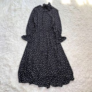 アナイ(ANAYI)の【美品】アナイ/ANAYI モノトーン プリント フレア ワンピース　ボウタイ(ロングワンピース/マキシワンピース)