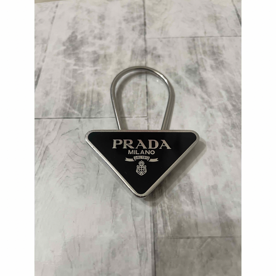 PRADA - プラダ メタルキーリング PRADA