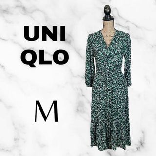 ユニクロ(UNIQLO)の美品✨【UNIQLO】子花柄スキッパーワンピース　テロテロ　リボン　グリーン　M(ロングワンピース/マキシワンピース)