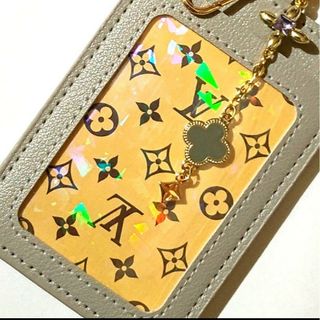 ルイヴィトン(LOUIS VUITTON)の希少♥LOUIS VUITTON♦モノグラムトランプ １枚 新品パスケースG34(名刺入れ/定期入れ)