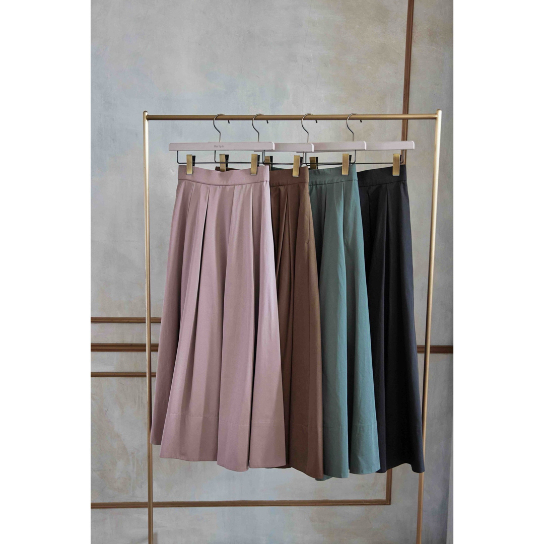 Her lip to - Herlipto Shine Satin Volume Long Skirtの通販 by Her lip to - Herlipto Shine Satin Volume Long Skirtの通販 by