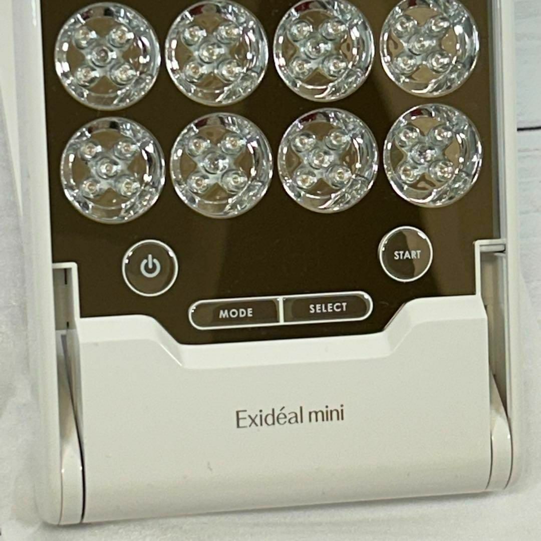 美品 Exideal mini エクスイディアルミニ LED美顔器 EX-120 スマホ/家電/カメラの美容/健康(フェイスケア/美顔器)の商品写真