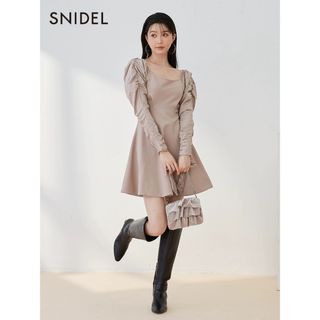 スナイデル(SNIDEL)のuai様　専用　2点(ミニワンピース)