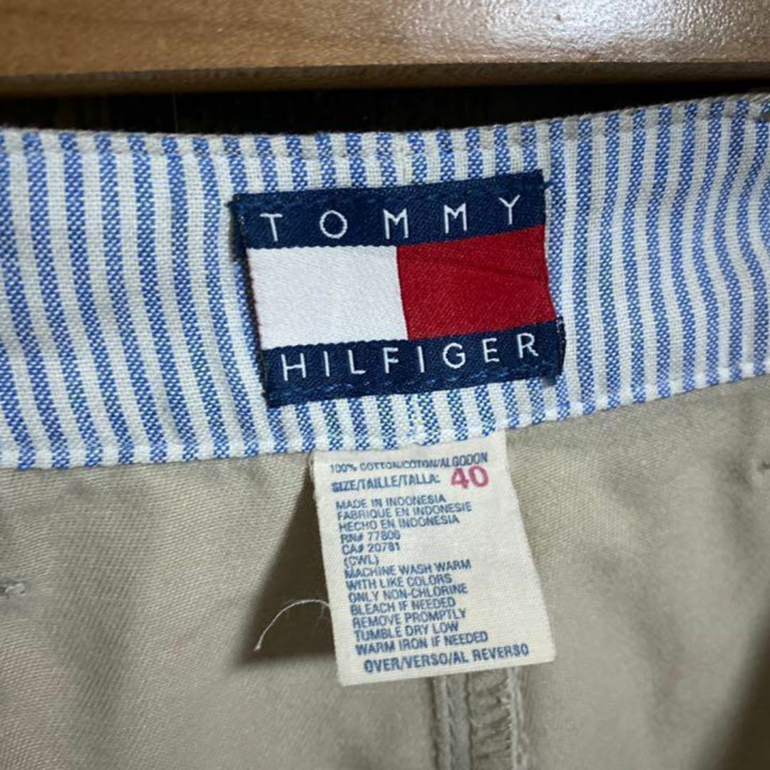 TOMMY HILFIGER(トミーヒルフィガー)のトミーヒルフィガー ツータック チノ ハーフパンツ ショートパンツ ベージュ メンズのパンツ(ショートパンツ)の商品写真