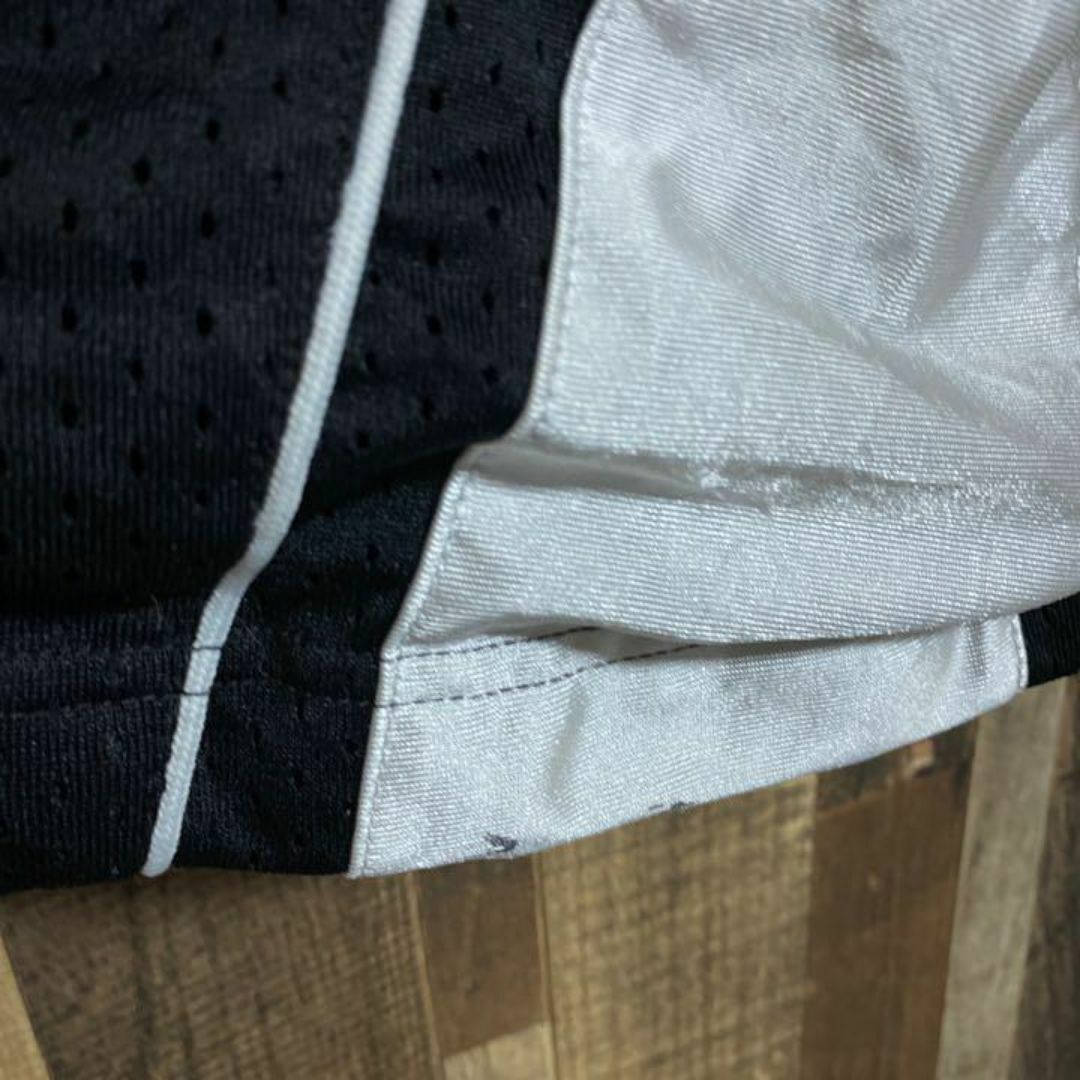 NIKE(ナイキ)のナイキ スウッシュ ロゴ バスパン ハーフ パンツ ブラック US古着 スポーツ メンズのパンツ(ショートパンツ)の商品写真