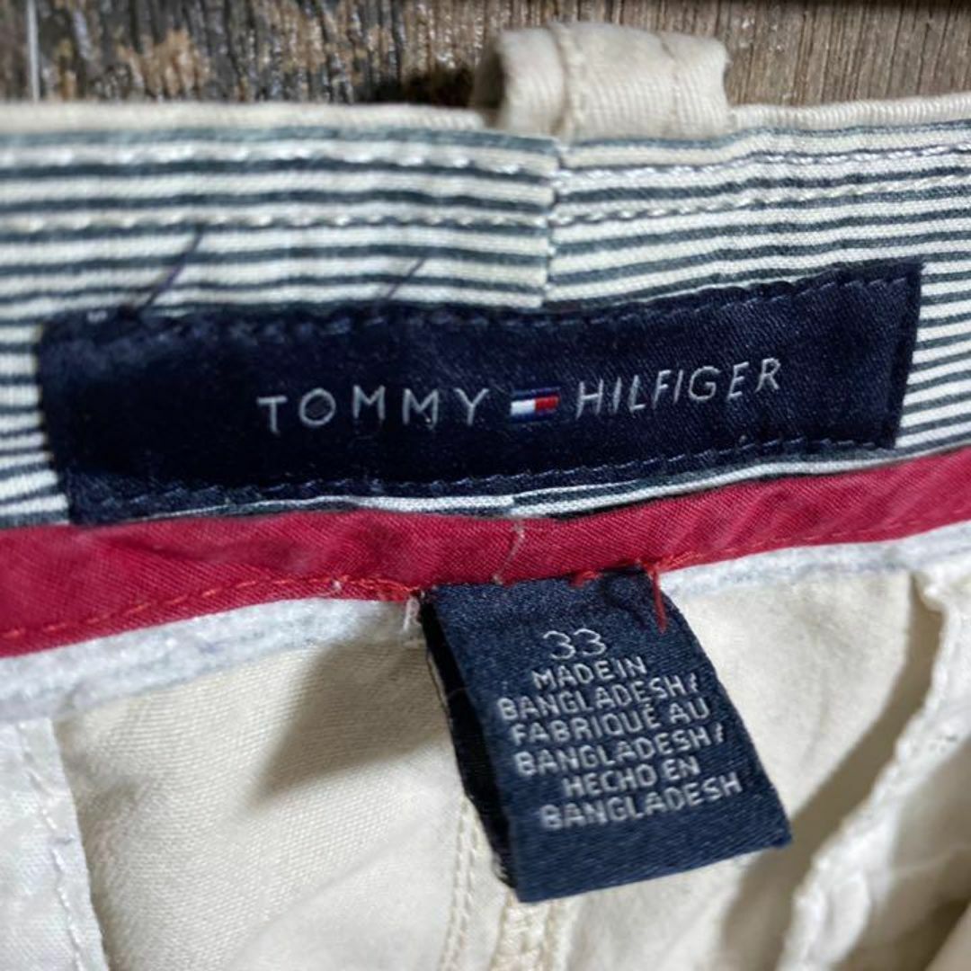 TOMMY HILFIGER(トミーヒルフィガー)のトミーヒルフィガー カーゴパンツ グレージュ ハーフパンツ ロゴ USA古着 メンズのパンツ(ショートパンツ)の商品写真