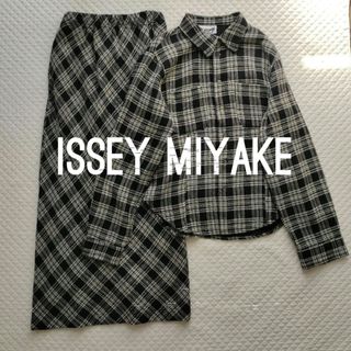 イッセイミヤケ(ISSEY MIYAKE)のイッセイミヤケ ISSEY MIYAKE セットアップ 長袖 ロングスカート(セット/コーデ)