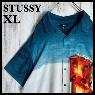 ステューシー(STUSSY)の【希少XLサイズ】ステューシー☆ダイスロゴ入りレーヨン半袖シャツ 総柄 入手困難(Tシャツ/カットソー(半袖/袖なし))