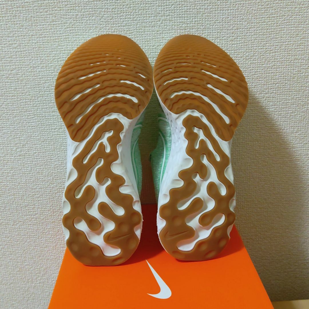 NIKE(ナイキ)のナイキ リアクト インフィニティ FK3 REACT INFINITY FK 3 レディースの靴/シューズ(スニーカー)の商品写真