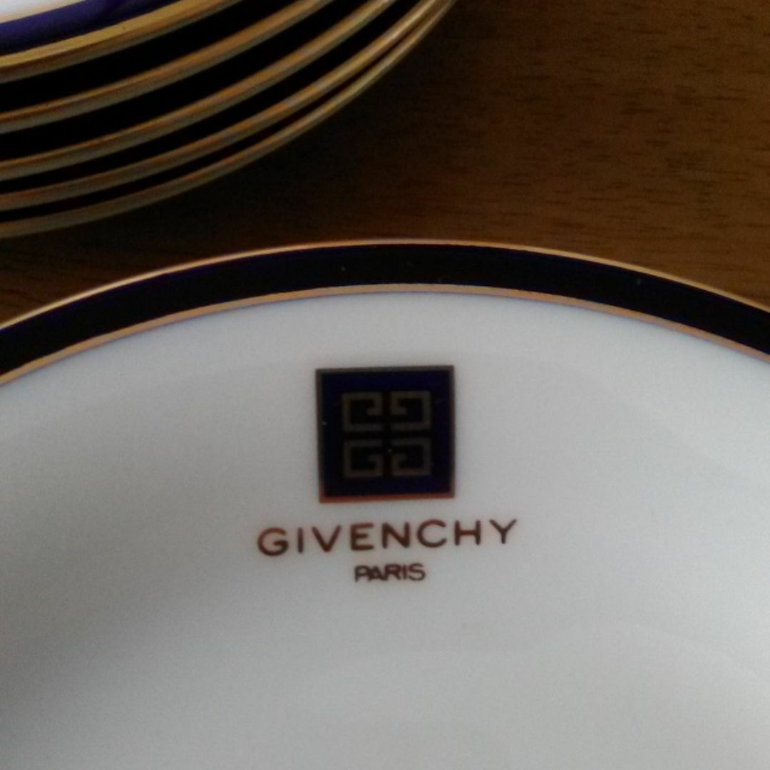 GIVENCHY(ジバンシィ)の平皿 小皿10枚 大皿1枚 計11点 ジバンシィ YAMAKA 洋風 洋食器 インテリア/住まい/日用品のキッチン/食器(食器)の商品写真