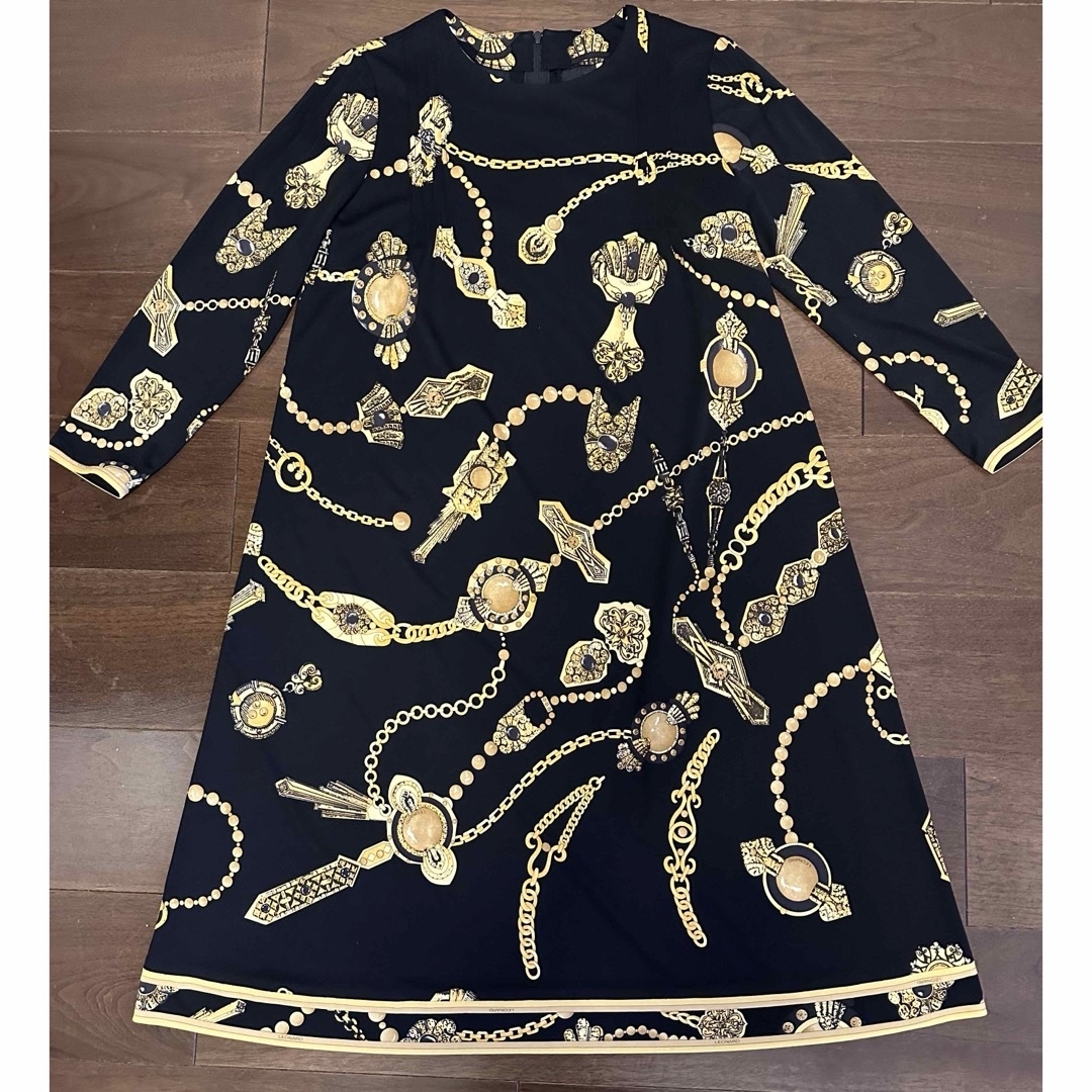 レオナール♡BLACK GOLDワンピース ひざ丈ワンピース レオナール♡BLACK GOLDワンピース ひざ丈ワンピース