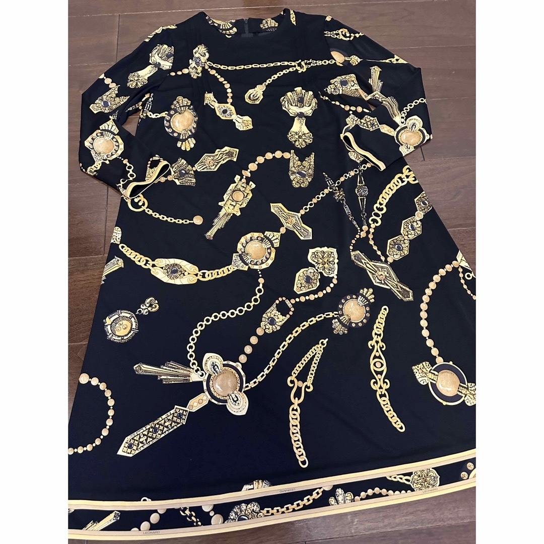 レオナール♡BLACK GOLDワンピース ひざ丈ワンピース レオナール♡BLACK GOLDワンピース ひざ丈ワンピース