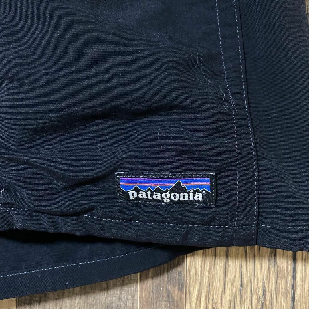 patagonia(パタゴニア)のパタゴニア メンズ 黒 ブラック ハーフ XL ナイロン パンツ USA古着 メンズのパンツ(ショートパンツ)の商品写真