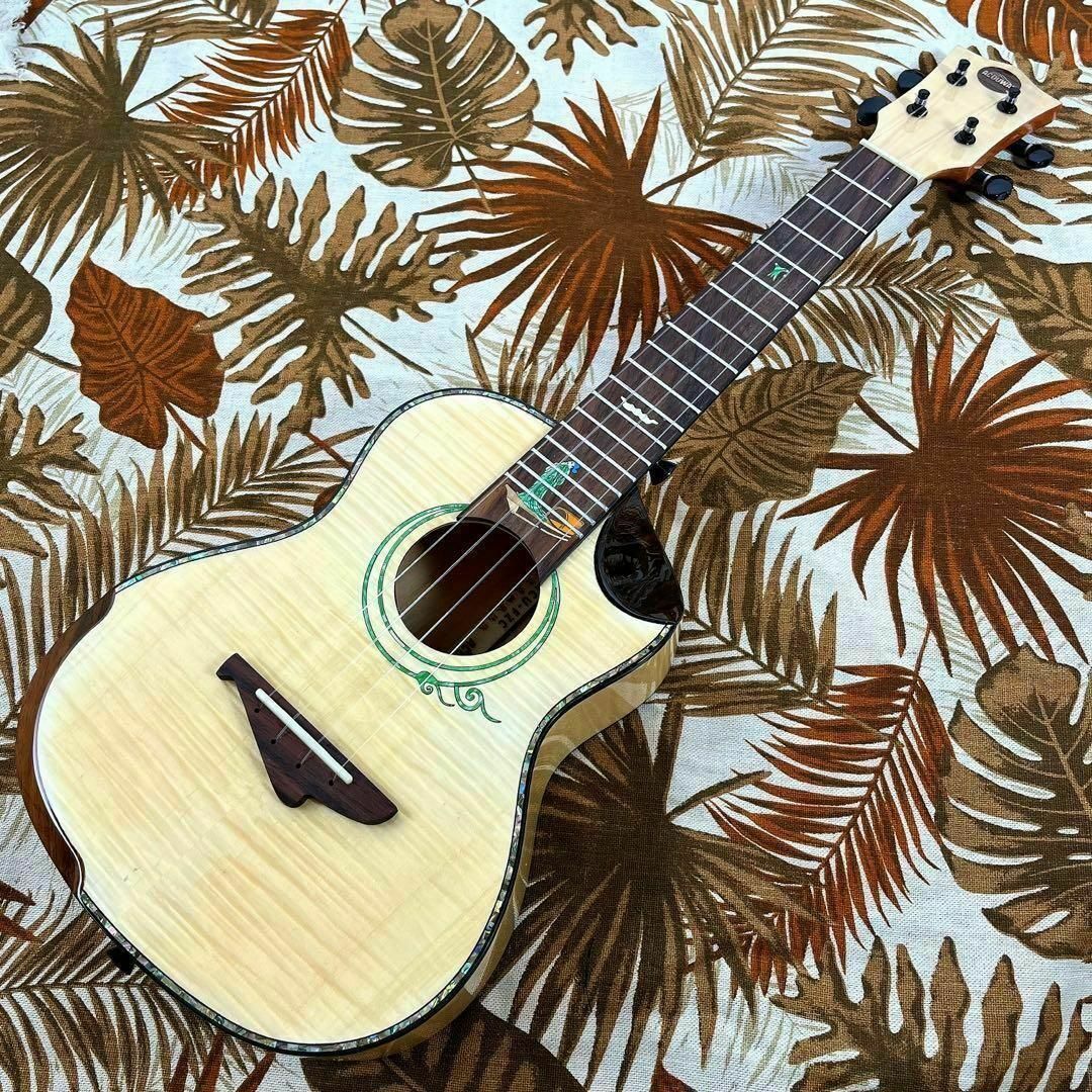 【Acoway ukulele】カナダ産フレイムメイプルのエレキ・ウクレレ 楽器のウクレレ(コンサートウクレレ)の商品写真