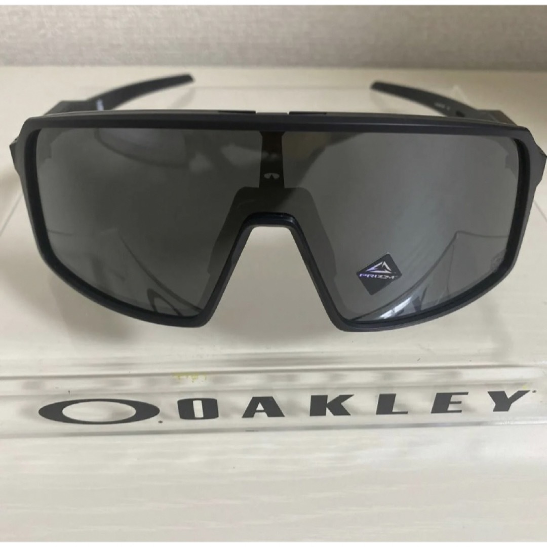 Oakley(オークリー)のOAKLEY  SUTRO  940635 メンズのファッション小物(サングラス/メガネ)の商品写真