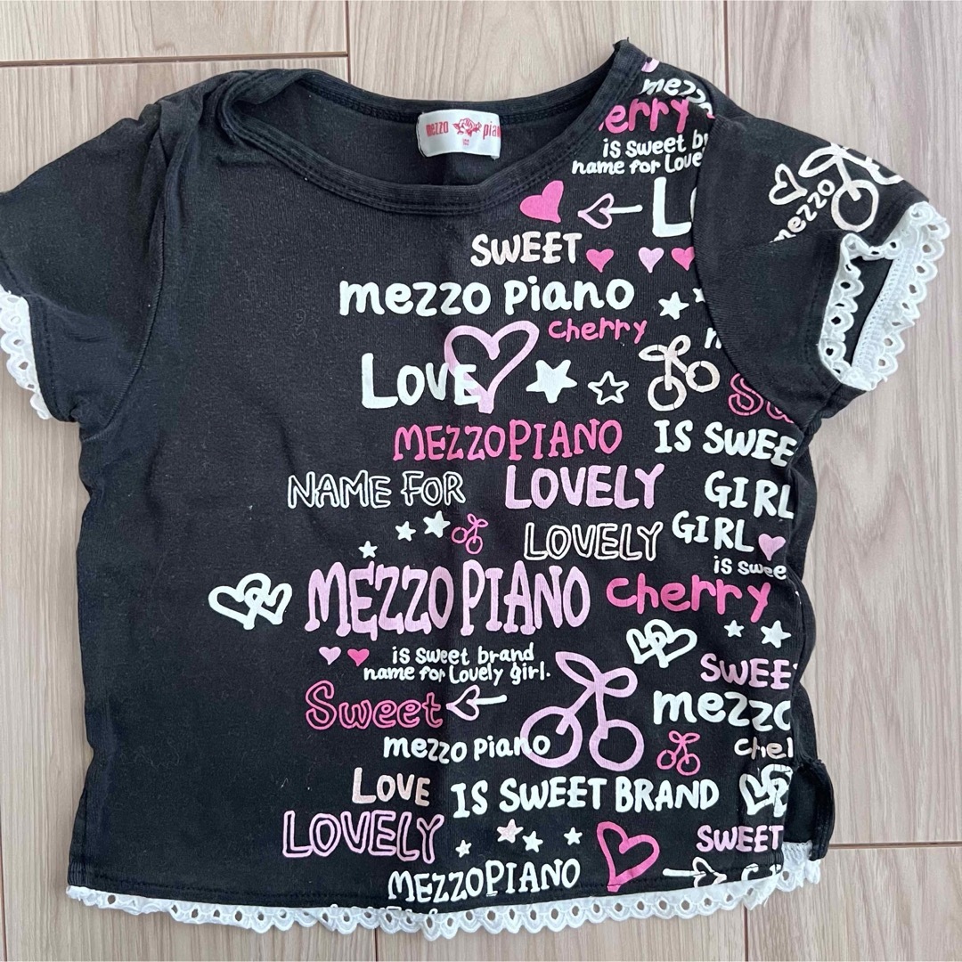 mezzo piano(メゾピアノ)のメゾピアノ　ブラックロゴTシャツ100 キッズ/ベビー/マタニティのキッズ服女の子用(90cm~)(Tシャツ/カットソー)の商品写真