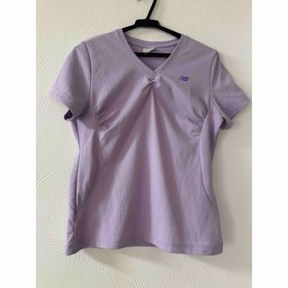 ニューバランス(New Balance)のニューバランス　NB ロゴ入り　Ｖネック　メッシュTシャツ　M ジム　ヨガ　部活(Tシャツ/カットソー(半袖/袖なし))