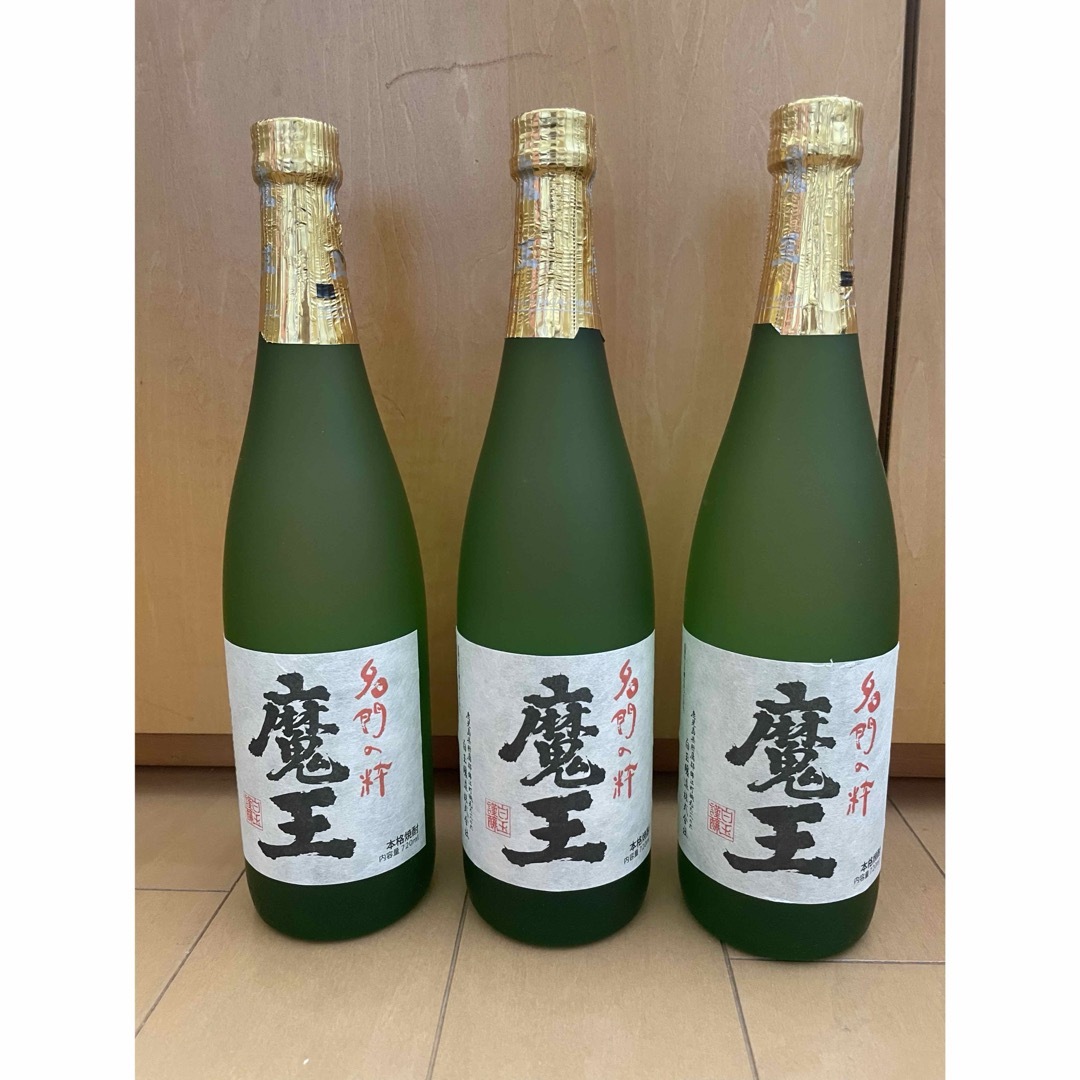 白玉醸造(シラタマジョウゾウ)の魔王 乙類25°芋 720ml 食品/飲料/酒の酒(焼酎)の商品写真