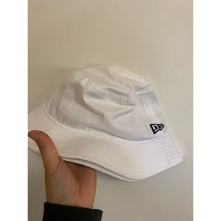 ニューエラー(NEW ERA)のニューエラ  バケットハット　01型　白　ホワイト(ハット)