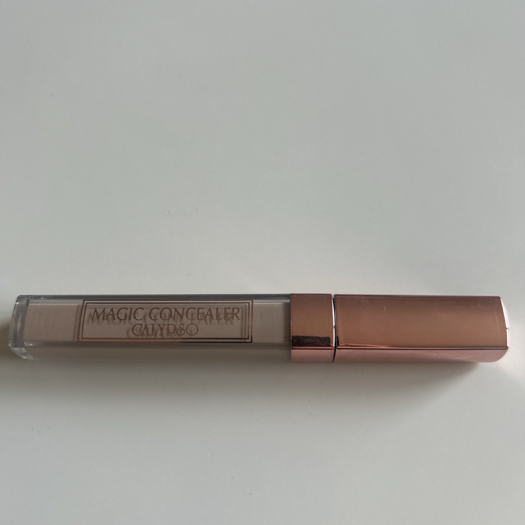 MAJIK CONCEALER コスメ/美容のベースメイク/化粧品(コンシーラー)の商品写真