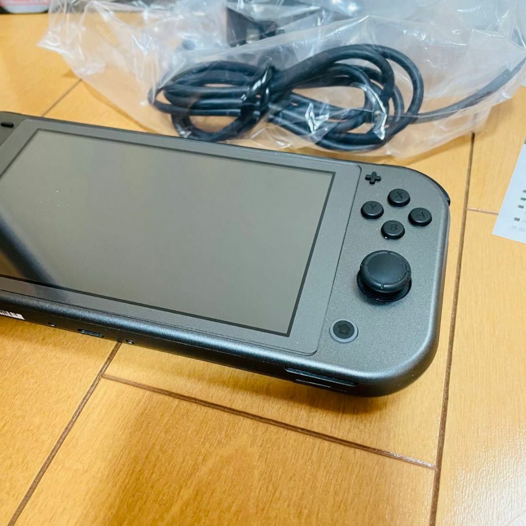 Nintendo Switch(ニンテンドースイッチ)の【新品同様品】Nintendo Switch Lite ディアルガ・パルキア エンタメ/ホビーのゲームソフト/ゲーム機本体(家庭用ゲーム機本体)の商品写真