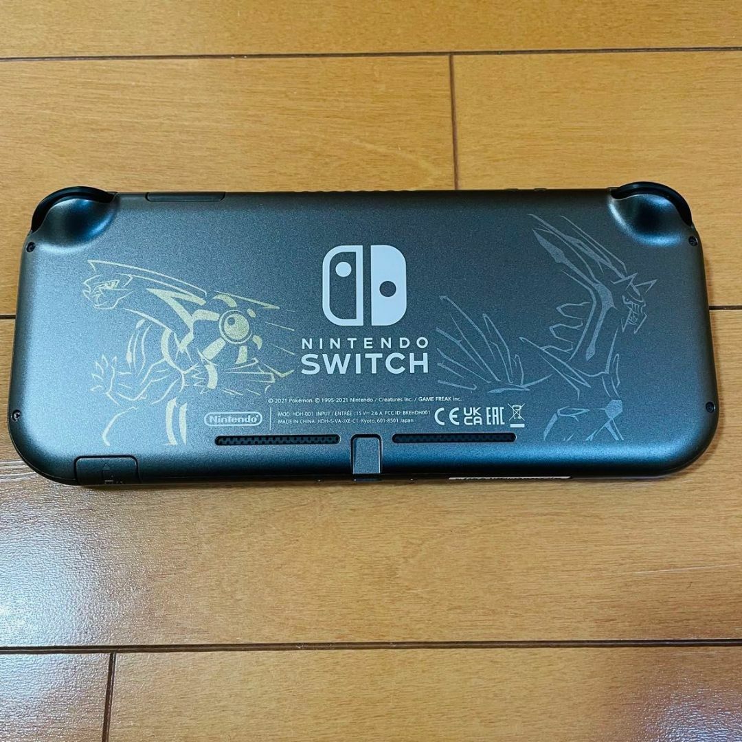 Nintendo Switch(ニンテンドースイッチ)の【新品同様品】Nintendo Switch Lite ディアルガ・パルキア エンタメ/ホビーのゲームソフト/ゲーム機本体(家庭用ゲーム機本体)の商品写真