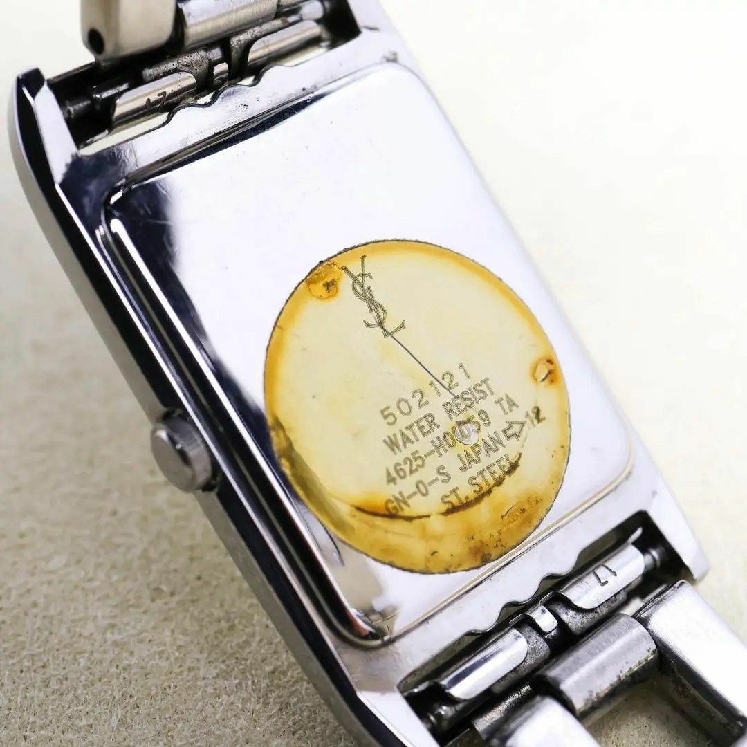 Yves Saint Laurent(イヴサンローラン)の《希少》イヴサンローラン 腕時計 ホワイト スクエア ヴィンテージ f レディースのファッション小物(腕時計)の商品写真