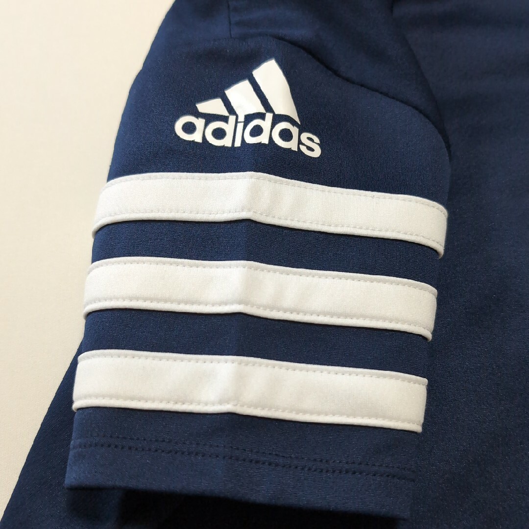 adidas(アディダス)のadidas　Tシャツ　130cm キッズ/ベビー/マタニティのキッズ服男の子用(90cm~)(Tシャツ/カットソー)の商品写真