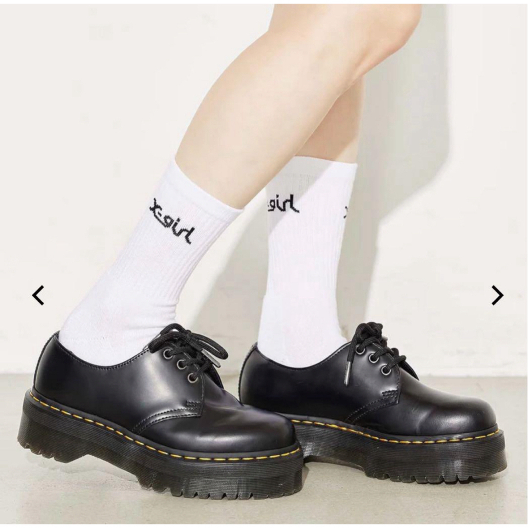 X-girl(エックスガール)のLOGO 2P MIDDLE SOCKS  X-girl エックスガール 靴下 レディースのレッグウェア(ソックス)の商品写真