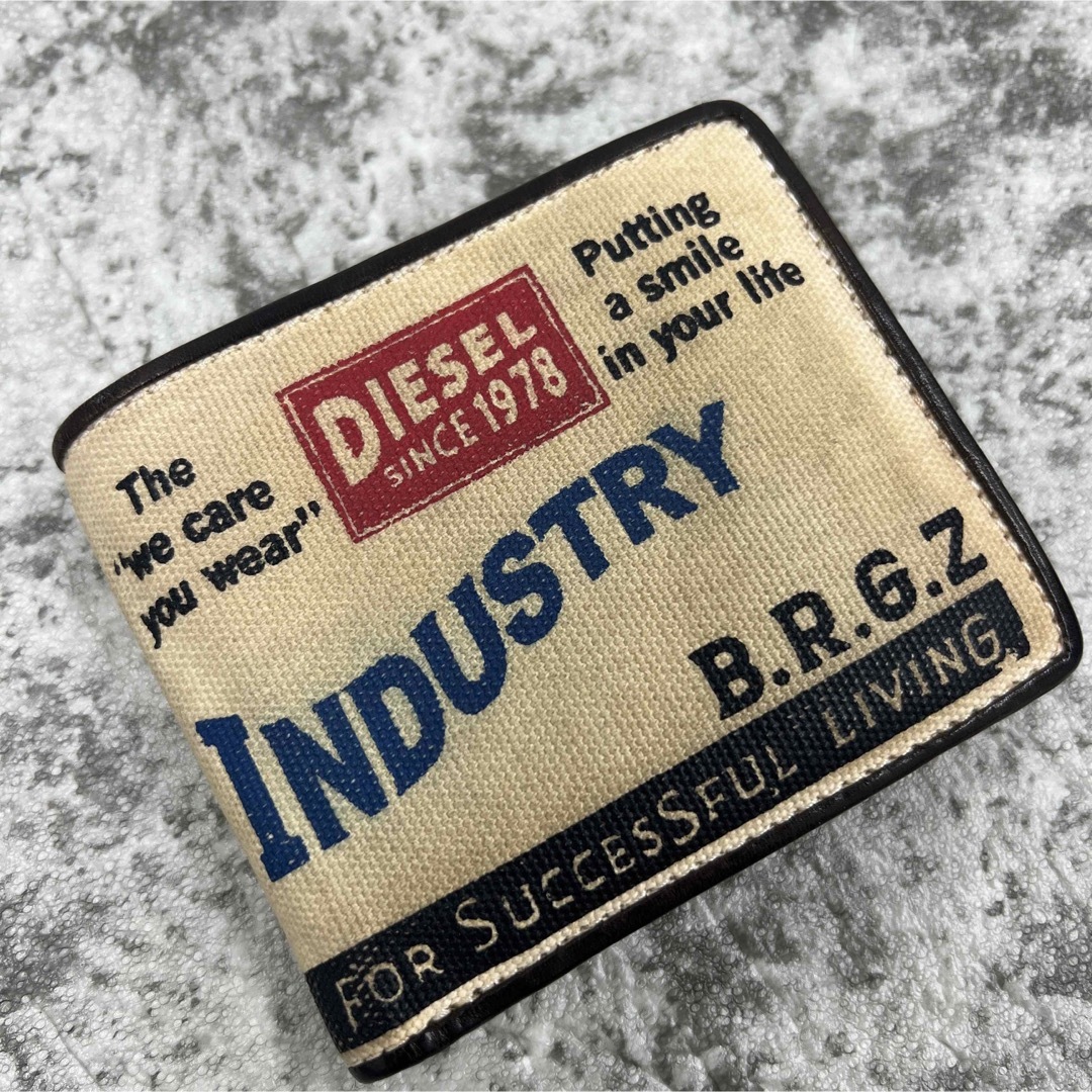 DIESEL(ディーゼル)のDIESEL    二つ折り財布  メンズのファッション小物(折り財布)の商品写真