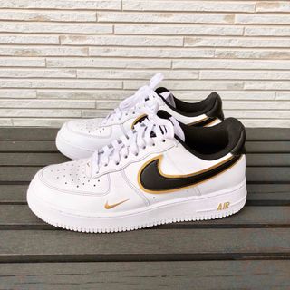 ナイキ(NIKE)の美品 NIKE AIR FORCE 1 ' 07 LV8 ナイキ エア フォース(スニーカー)