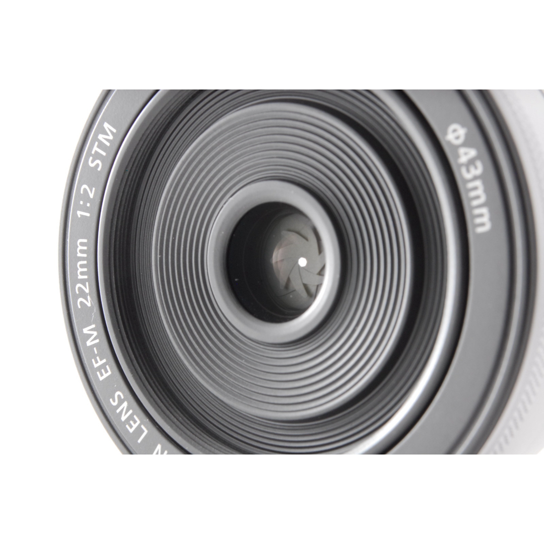 Canon(キヤノン)の❤️極美品✨極薄パンケーキ単焦点レンズ★キヤノン EF-M 22mm STM❤️ スマホ/家電/カメラのカメラ(レンズ(単焦点))の商品写真