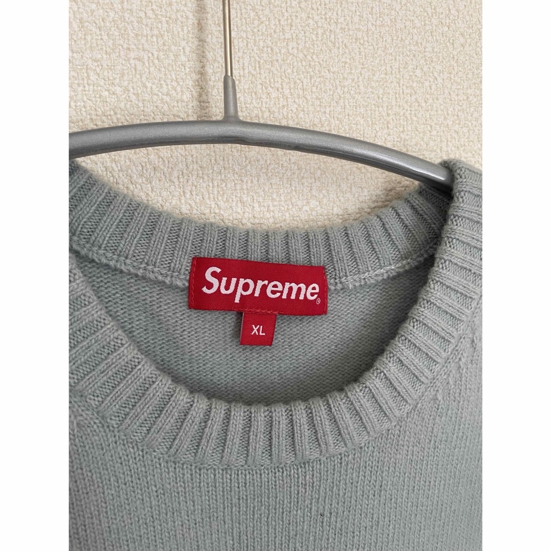 Supreme(シュプリーム)のシュプリーム SUPREME 22FW Embossed Sweater  XL メンズのトップス(ニット/セーター)の商品写真
