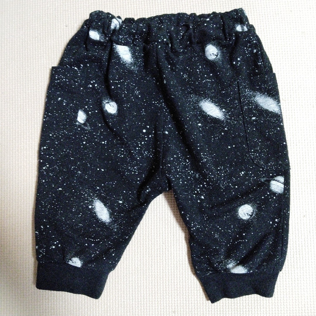 キッズ　ズボン　サイズ100　黒・宇宙 キッズ/ベビー/マタニティのキッズ服男の子用(90cm~)(パンツ/スパッツ)の商品写真