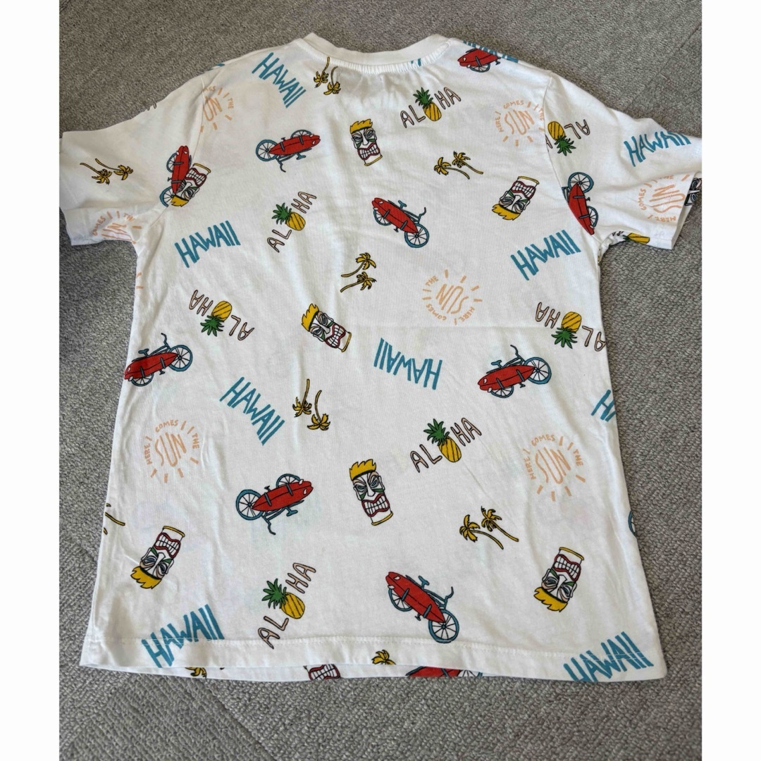 ZARA(ザラ)のZARA ハワイロゴTシャツ130 キッズ/ベビー/マタニティのキッズ服男の子用(90cm~)(Tシャツ/カットソー)の商品写真